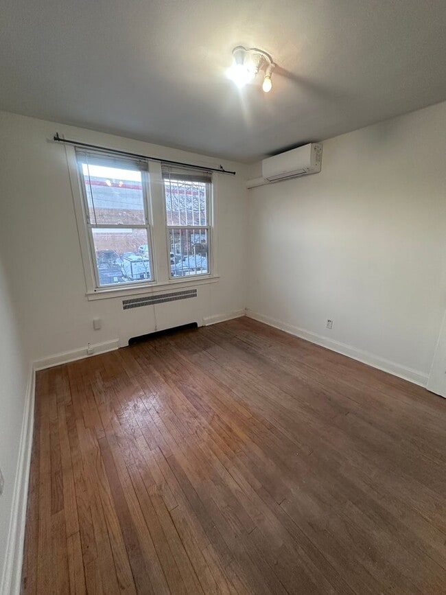 Building Photo - 4034 7th St NE