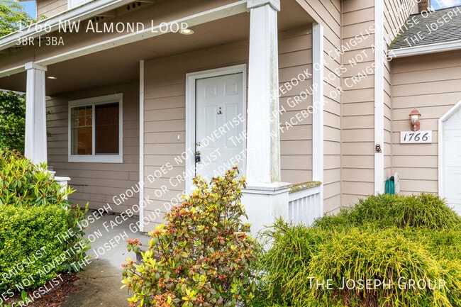 Building Photo - 1766 NW Almond Loop