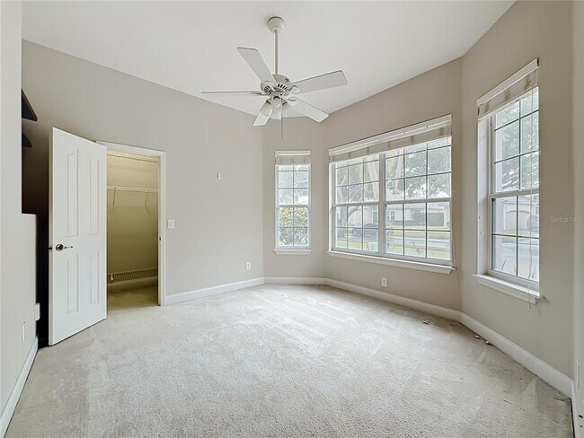Building Photo - 10824 Woodchase Cir