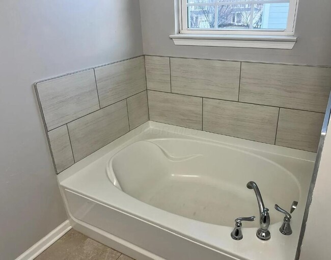 Building Photo - 406 Justice Way