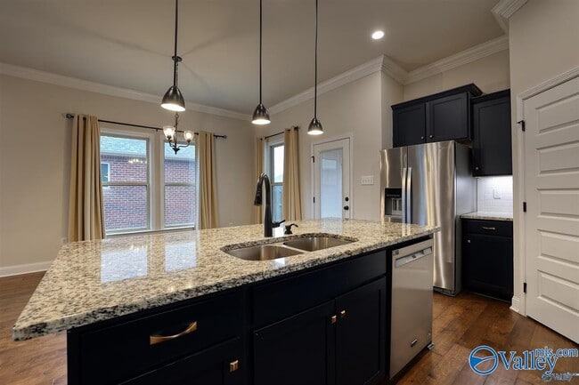 Building Photo - 12786 Juniors Dr