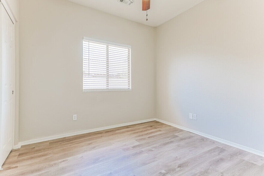 Building Photo - 2903 E Pinto Valley Rd
