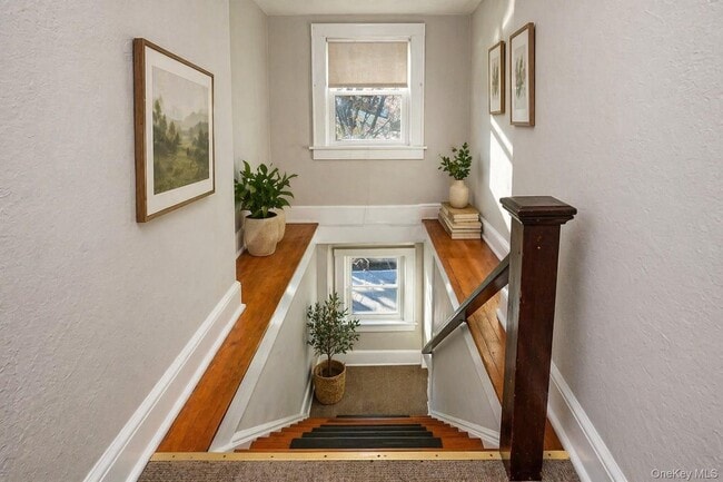 Building Photo - 9 9th St