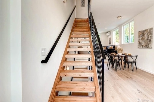 Building Photo - Stunning 2 Bedroom Modern Townhouse in Magnolia, Available Now!