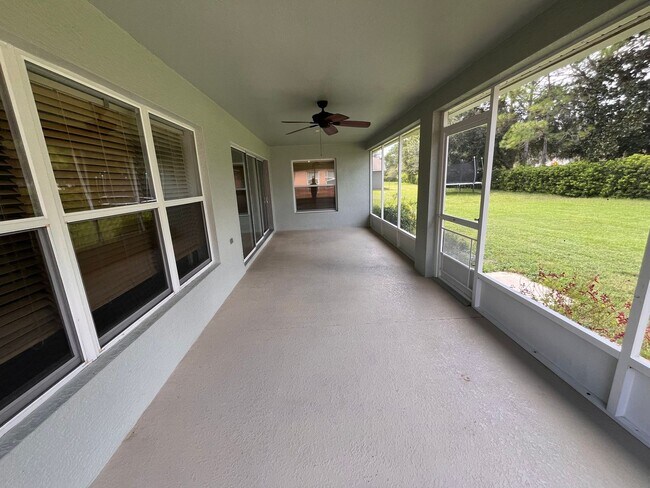 Building Photo - 4146 SW 47th Ct