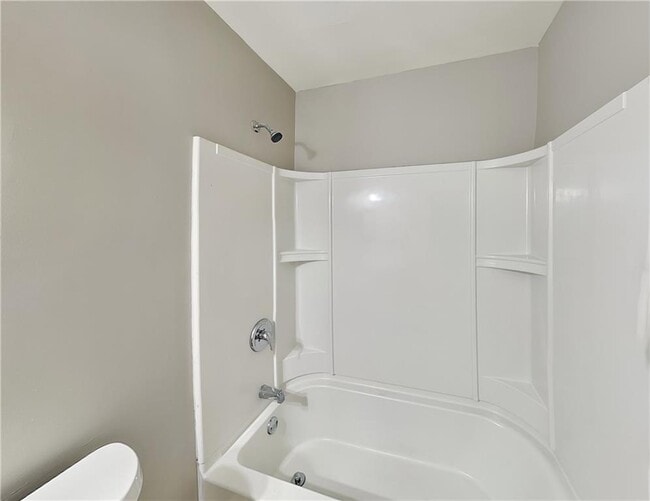 Building Photo - 8321 Beechwood Ct