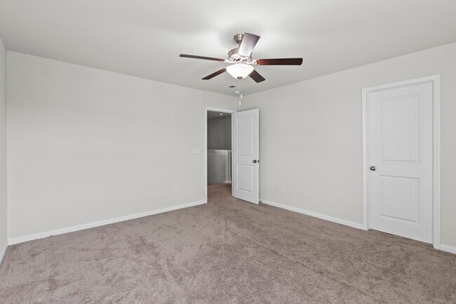 Building Photo - 672 Penfolds Wy