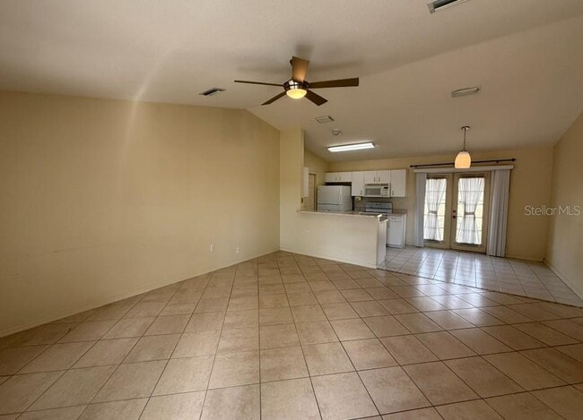 Building Photo - 2908 9th Ave Dr E