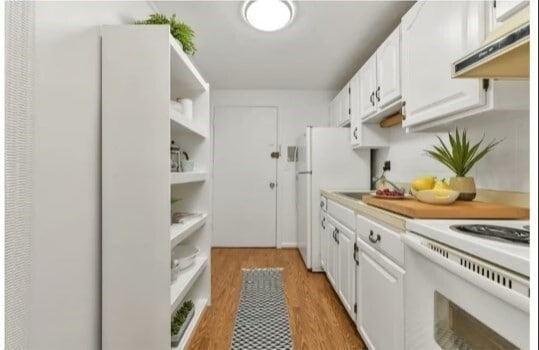 Building Photo - 10 Coffey St