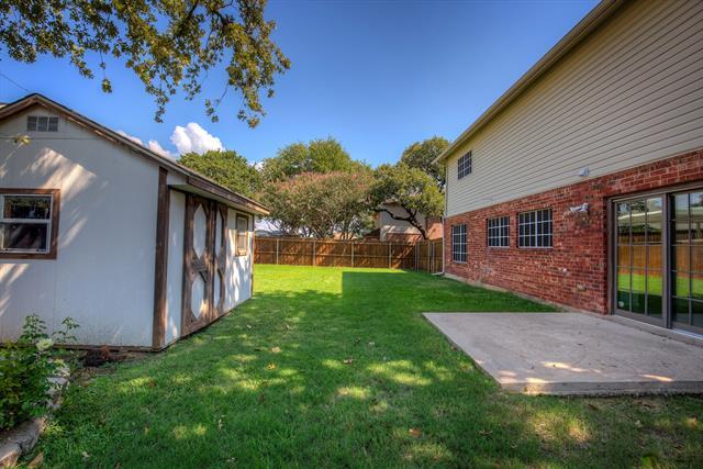 Building Photo - 2006 Crystal Springs Dr