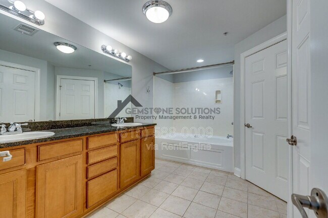 Building Photo - 3201 Aspen Grove Dr