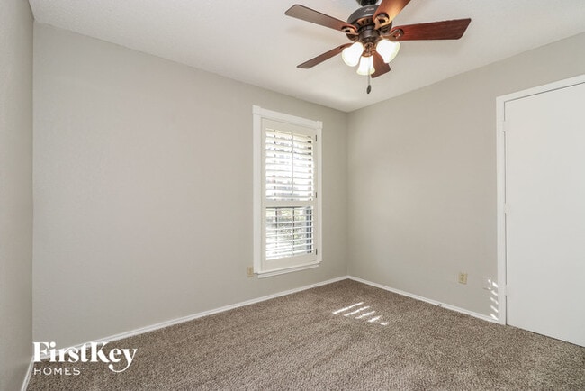 Building Photo - 1311 Bluebonnet Trail