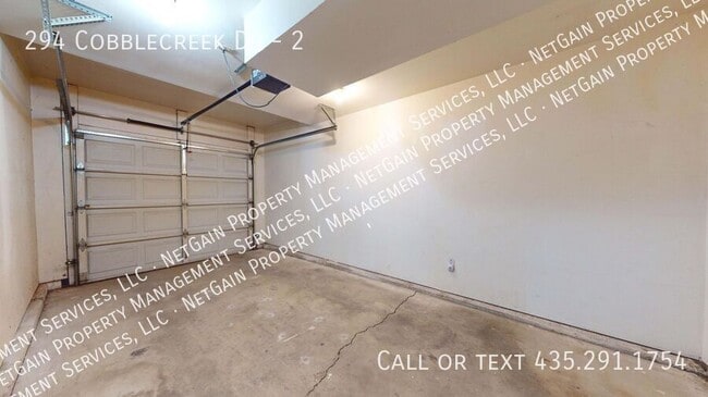 Building Photo - 294 E Cobblecreek Dr