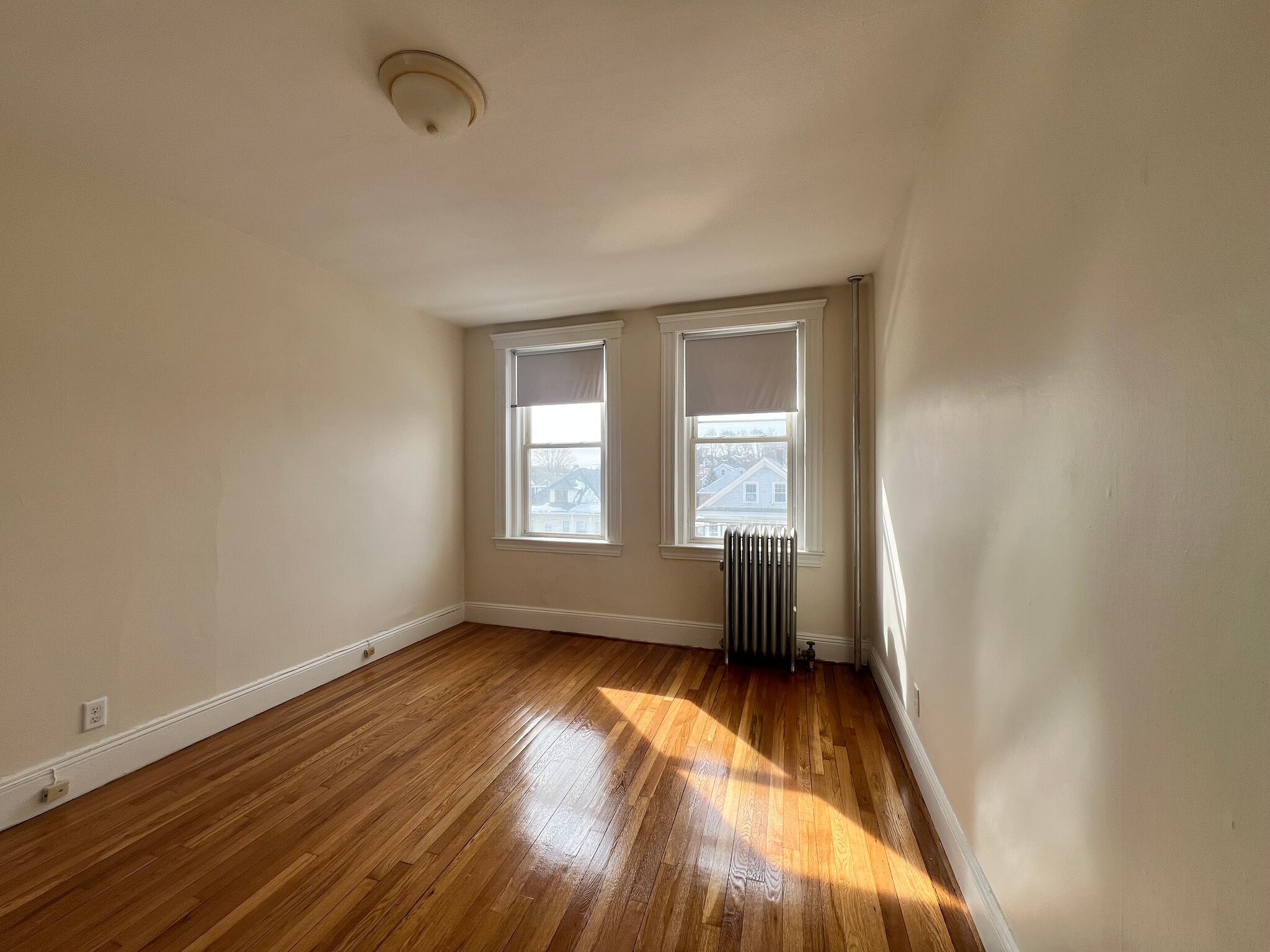 Building Photo - 120 Washington St