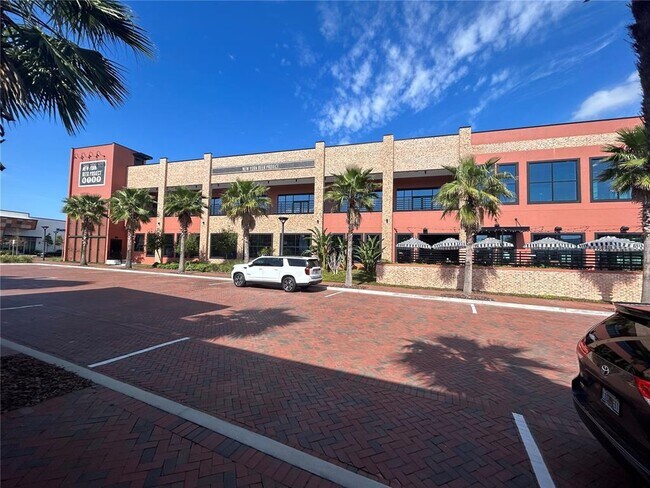 Building Photo - 15501 Panther Lake Dr