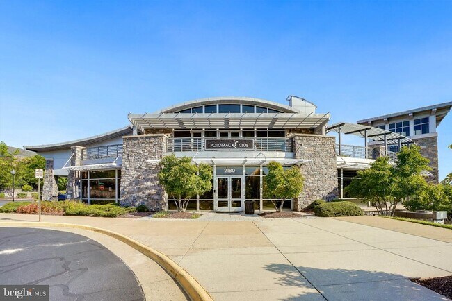Building Photo - 14899 Potomac Branch Dr