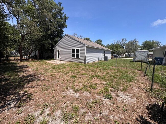 Building Photo - 3475 Sugarfoot Dr