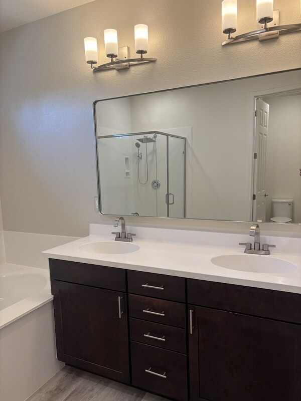 Building Photo - 5558 Kennedy Pl