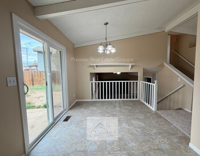 Building Photo - 6156 Del Paz Dr