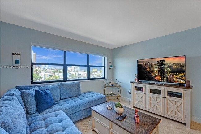 Building Photo - 1201 S Ocean Dr
