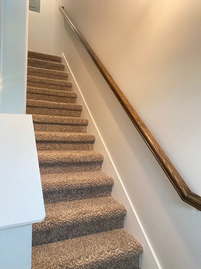 Building Photo - Brand New 2 Story Duplex!!  Close to Downt...