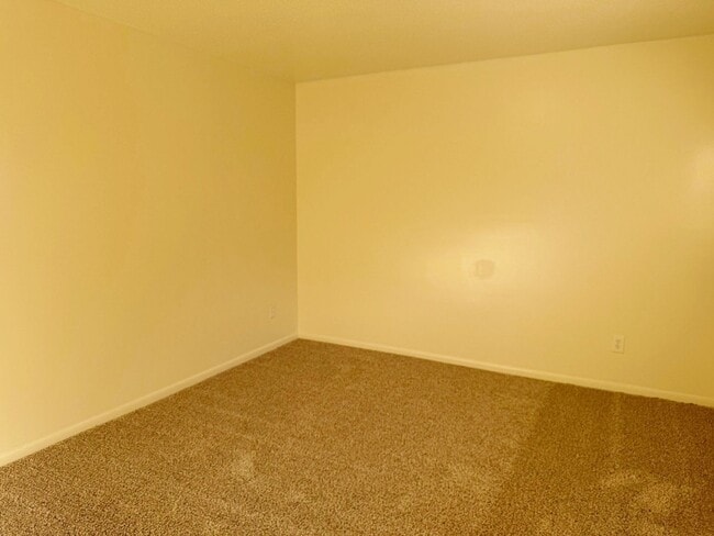 Building Photo - 505 Cross Creek Rd