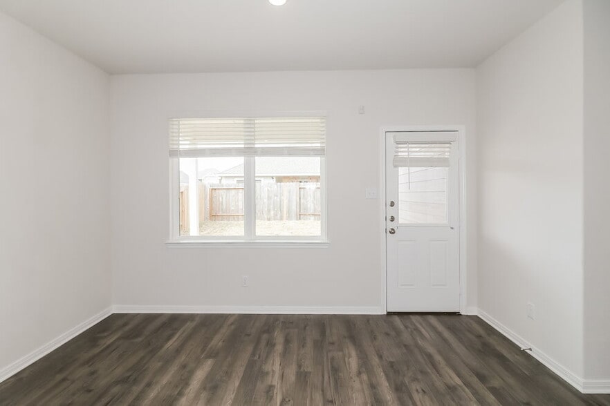 Building Photo - 7610 Thrips Ln