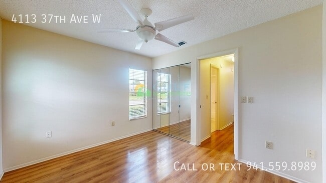 Building Photo - 4113 37th Ave W