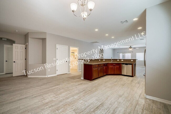 Building Photo - 7334 E Alderberry St