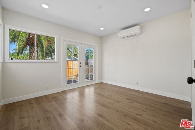 Building Photo - 21009 Saticoy St