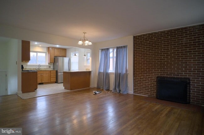 Building Photo - 206 Wayne Ave