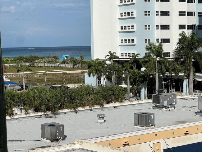 Building Photo - 6545 Indian Creek Dr