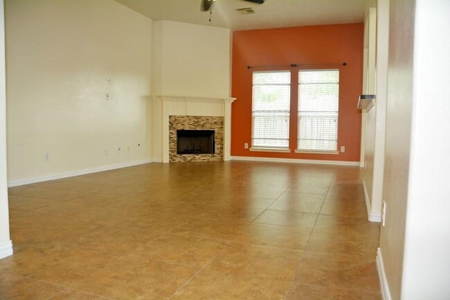 Building Photo - 8047 High Hollow Ln