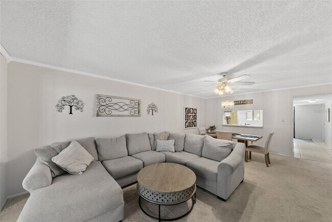 Building Photo - 2693 Sabal Springs Cir