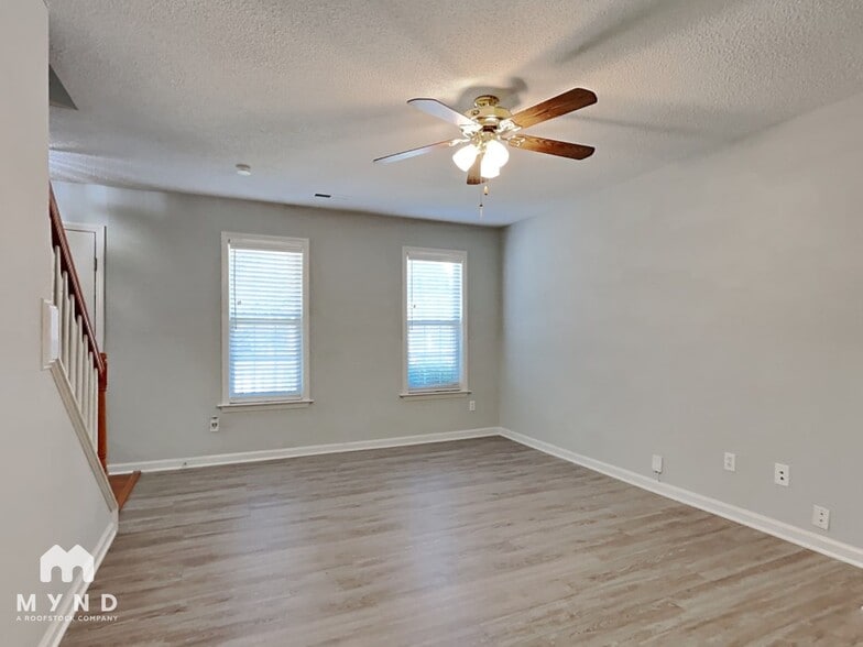 Building Photo - 1808 Crag Burn Ln