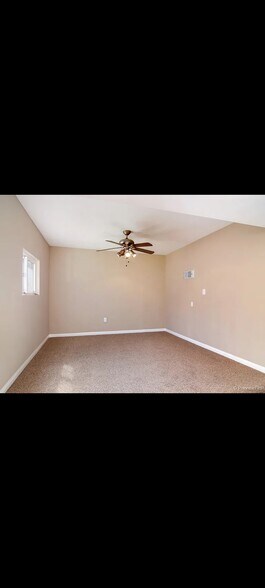 Building Photo - 2637 Granger Ave