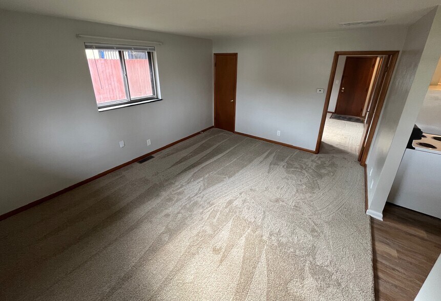 Building Photo - 2251 Candlewood Dr