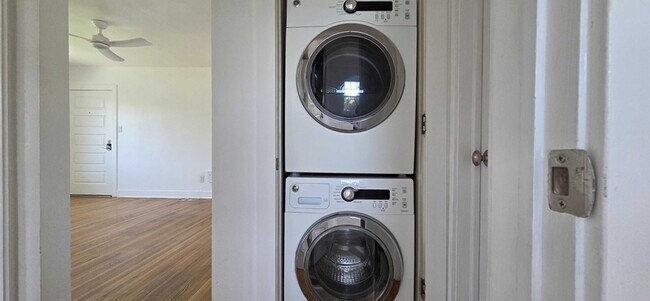 Building Photo - 808 E 300 S