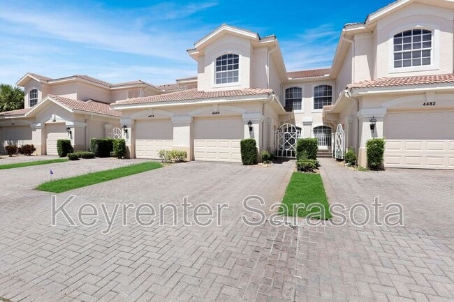 Building Photo - 4480 Streamside Ct