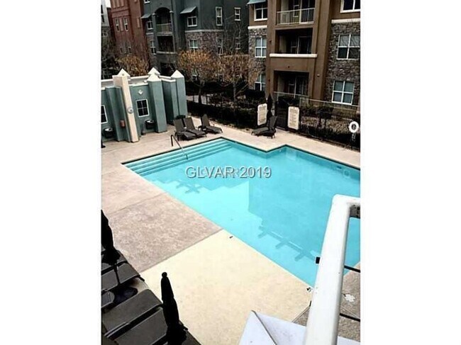 Building Photo - Manhattan Mid Rise Condo-Tile and Laminate-No Carpet