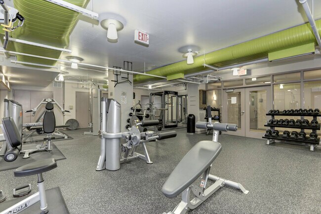 Building Photo - 1021 N Garfield St