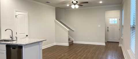 Building Photo - 2222 Sandlewood Cv