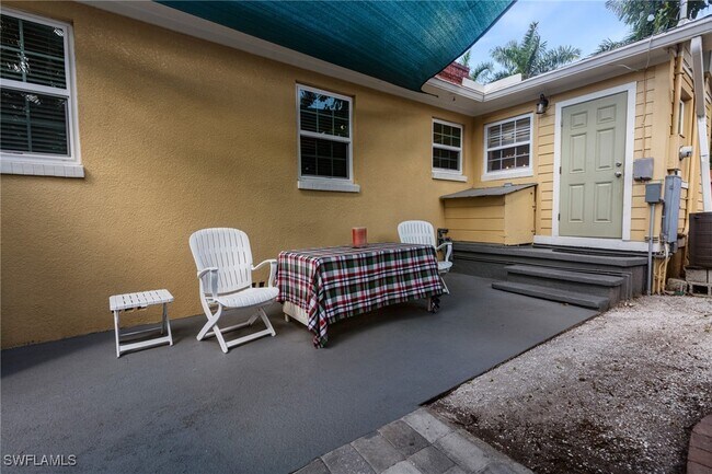 Building Photo - 1573 Cranford Ave