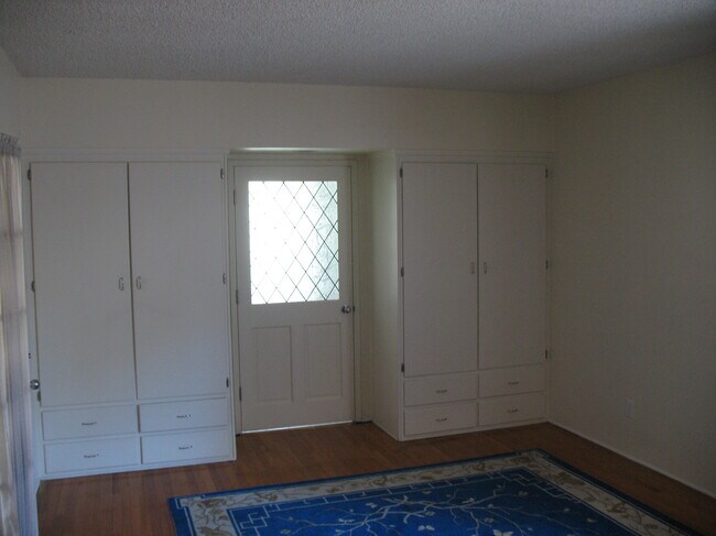 Building Photo - 3121 W Wyoming Ave