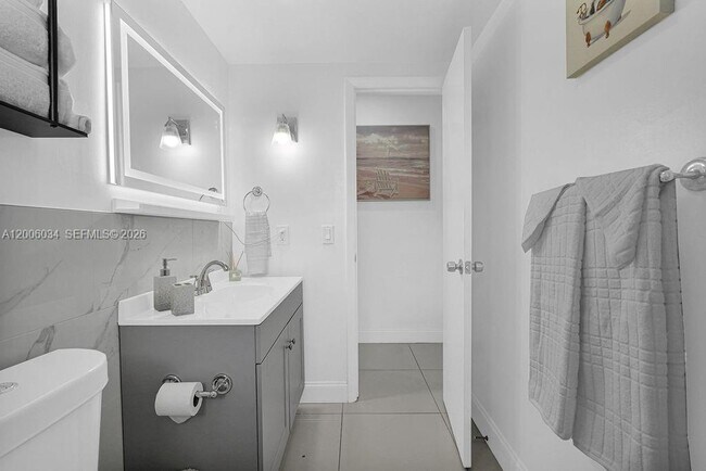 Building Photo - 25420 SW 124th Pl