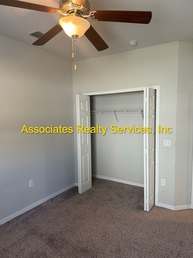 Building Photo - Spacious 4-Bedroom Home with Office in Portofino!  LOOK!