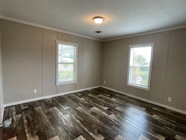 Building Photo - Nice 3 Bedroom 2 Bath Home Built in 2021 A...
