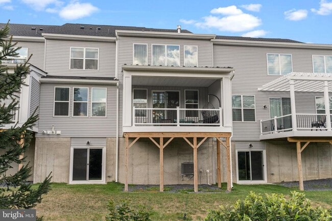 Building Photo - 15 Mill Creek Dr