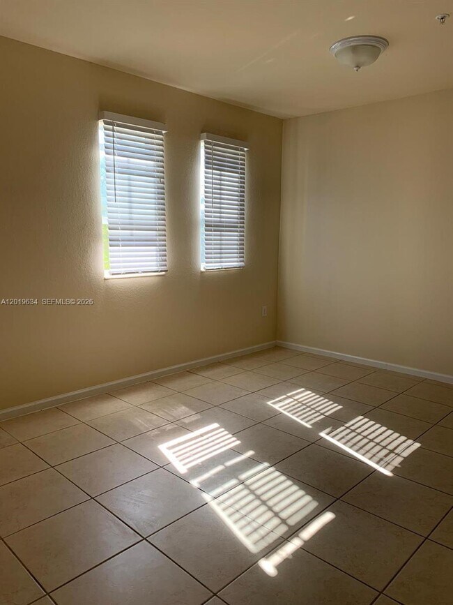 Building Photo - 8930 NW 97th Ave