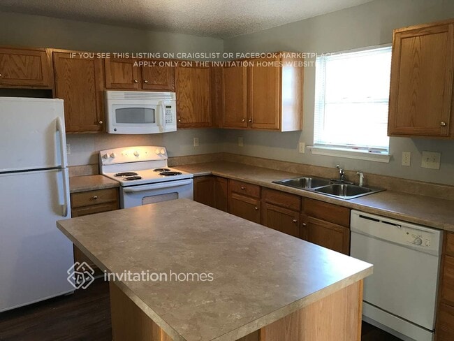 Building Photo - 7609 Saddle Trail Ln